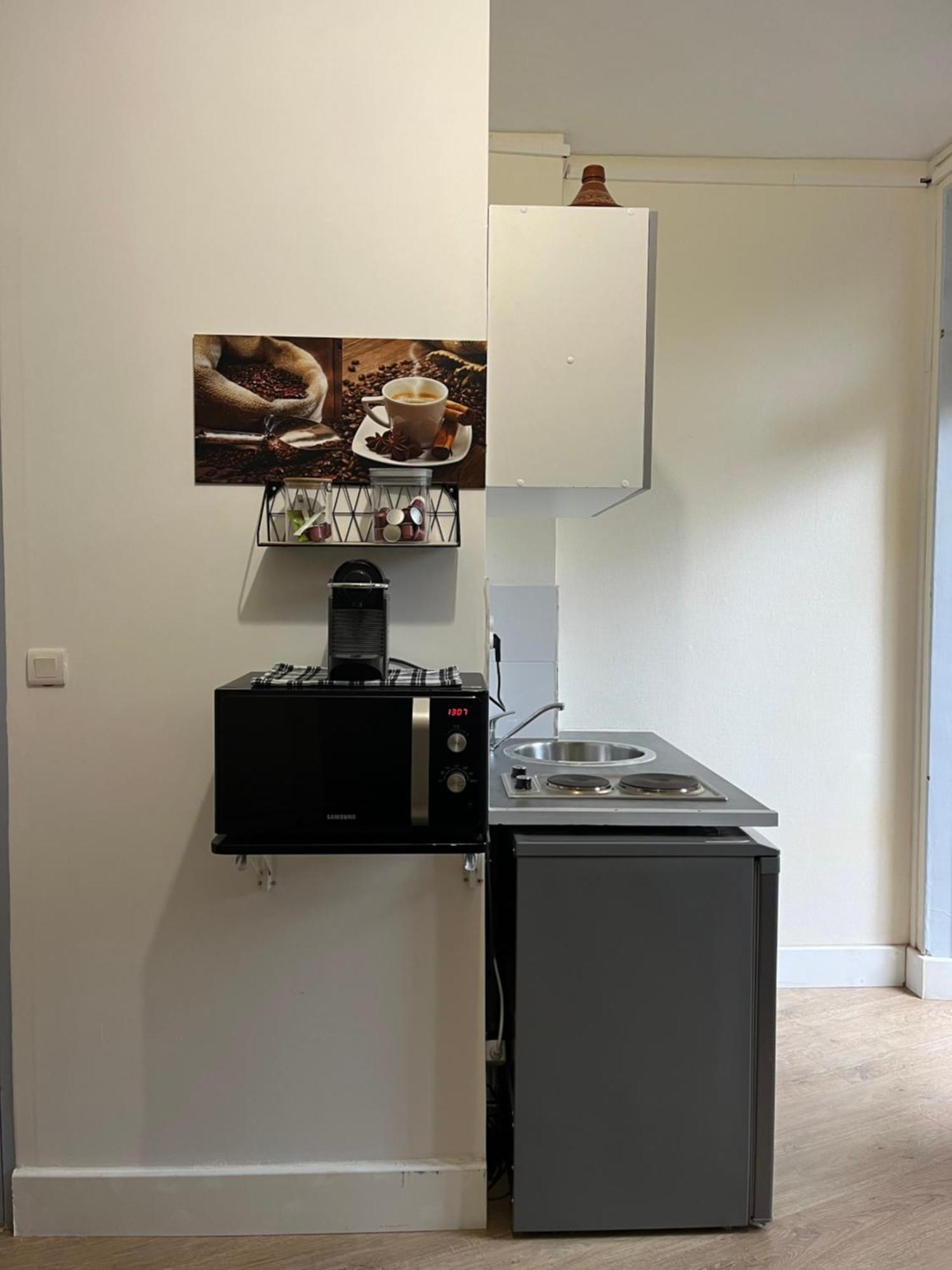 Charmant Studio Spacieux ปารีส ภายนอก รูปภาพ